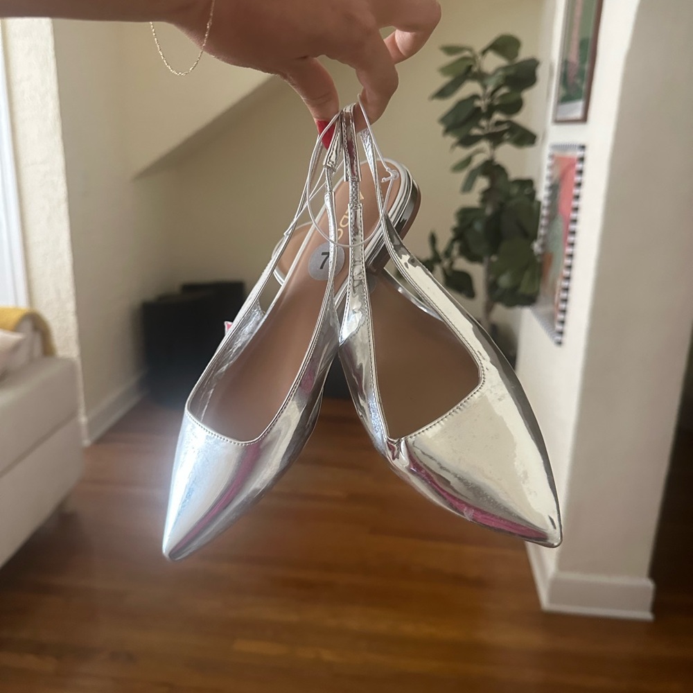 Aldo Silver Flats